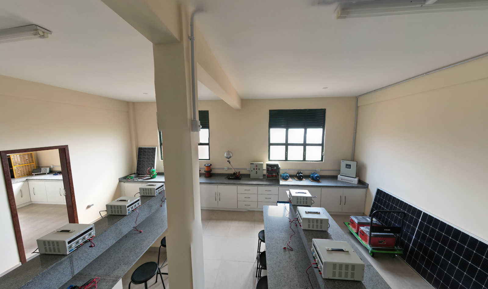 Laboratório de Eletroeletrônica e Prototipagem