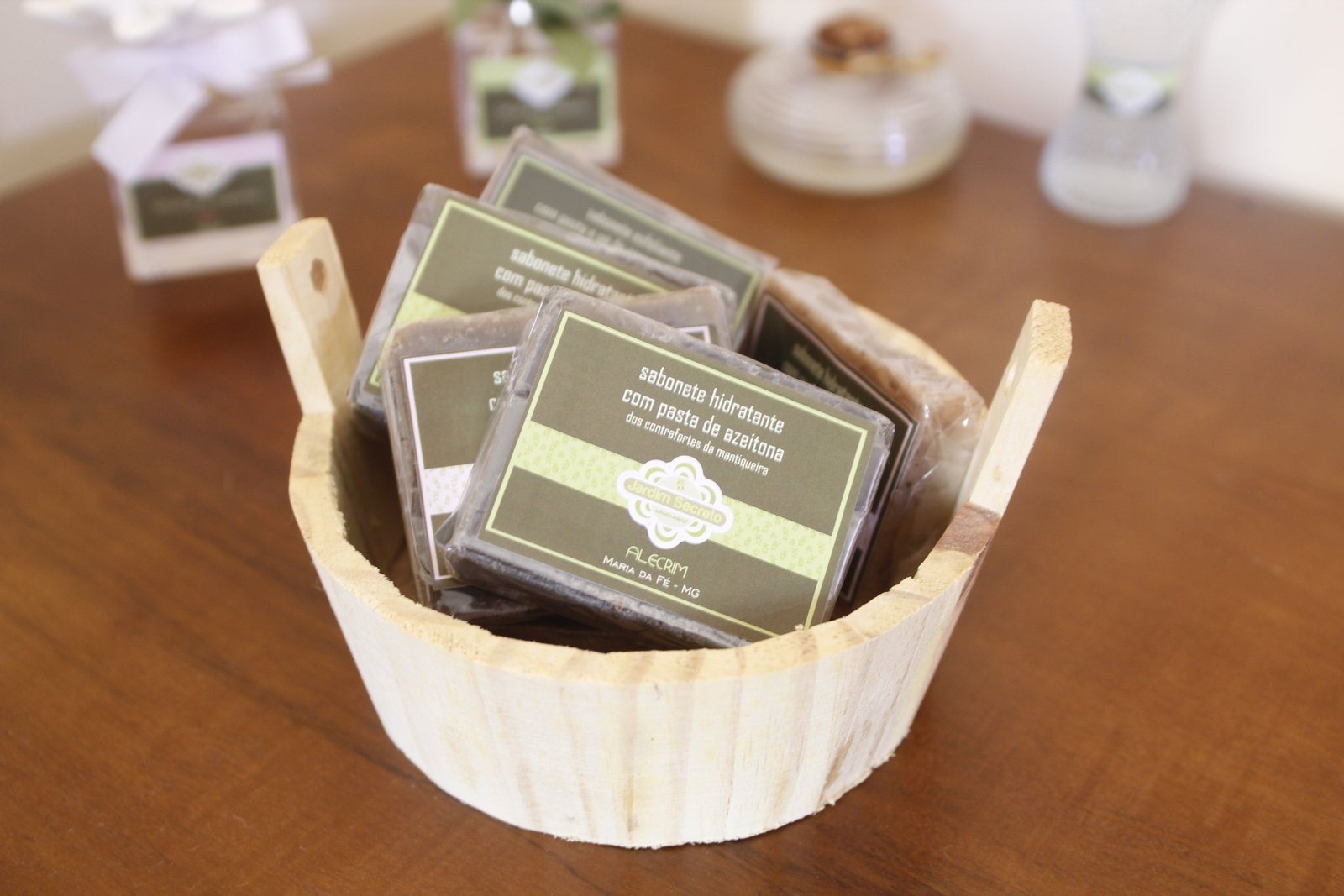 2892- sabonete artesanal com resíduo da extração de azeite de oliva feita em Maria da Fé - Foto Samantha Mapa- EPAMIG