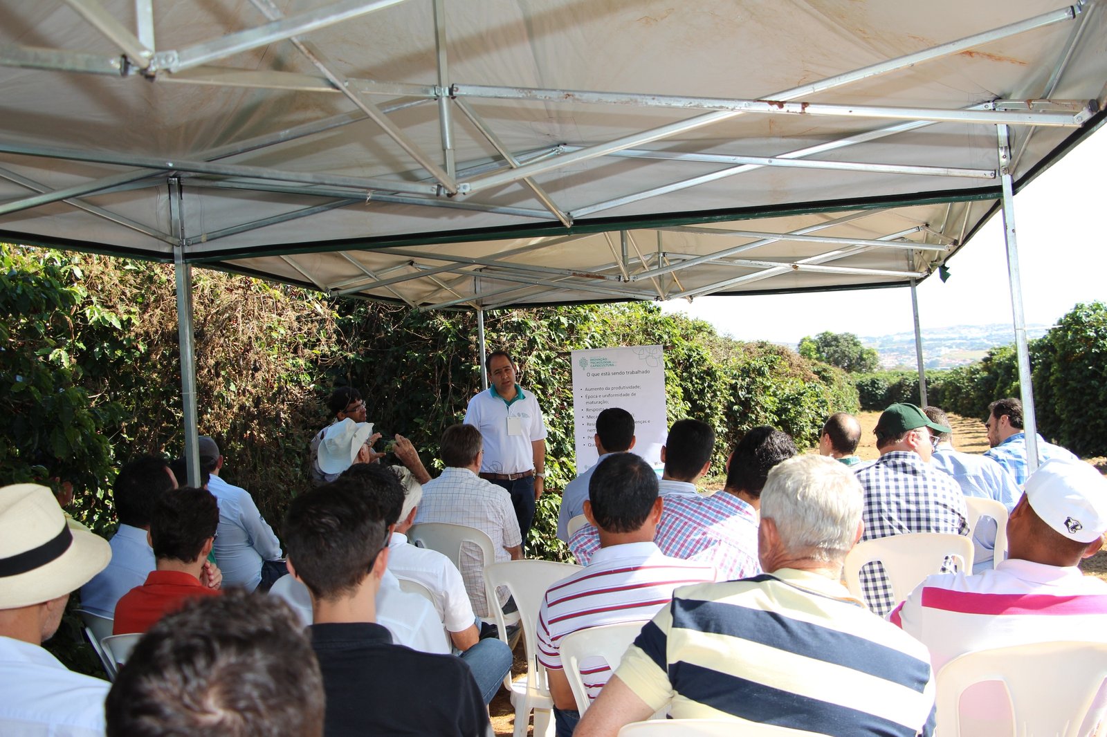 9168 - Cafeicultores conheceram novas variedades de cafés arábica com potencial para o Cerrado Mineiro